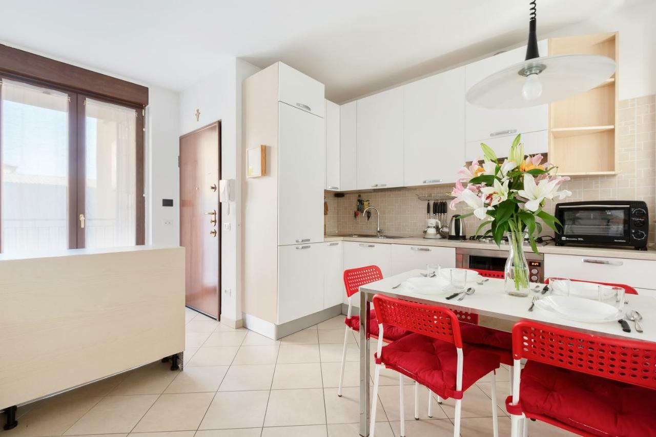 Corsica Huge Terrace Flats Apartman Milánó Kültér fotó